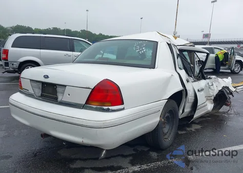 1999 Ford Crown Victoria из США, поврежденный, VIN 2FAFP73W9XX132741